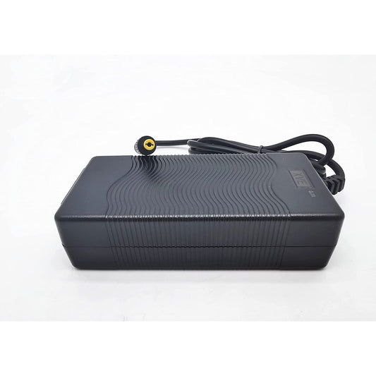 P-M2 Charger